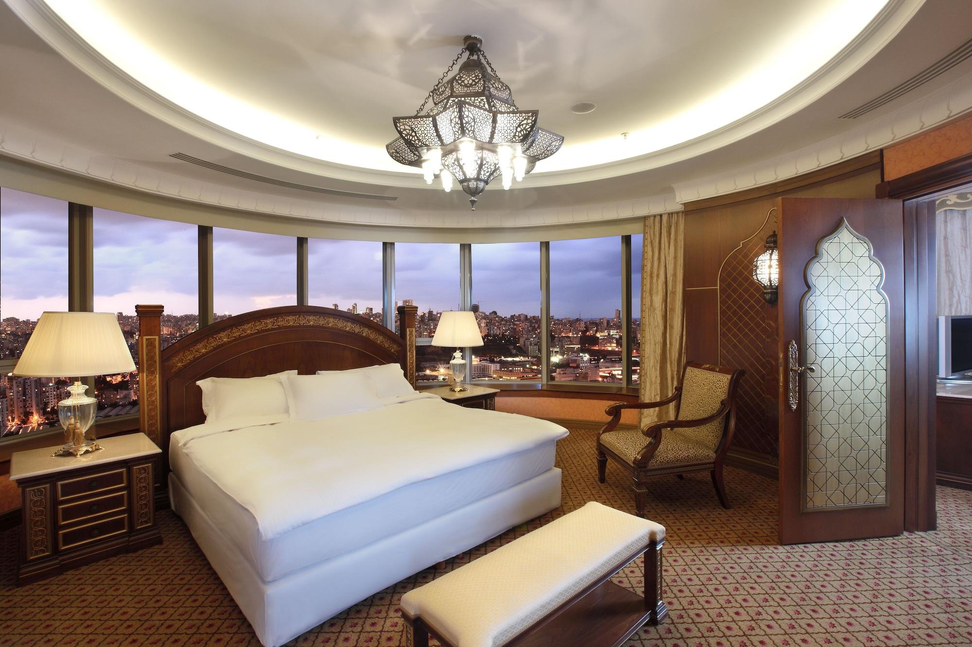 Hotel Al Habtoor Grand Beirut Esterno foto
