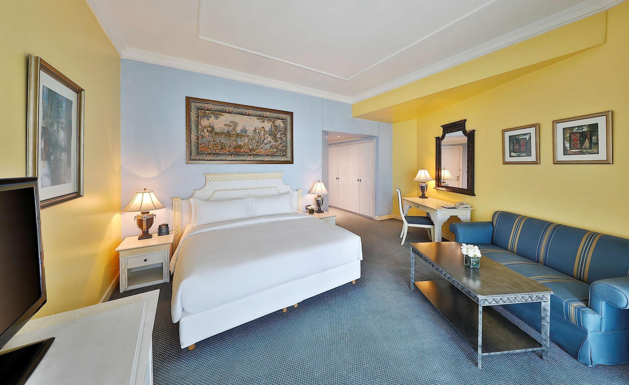 Hotel Al Habtoor Grand Beirut Esterno foto