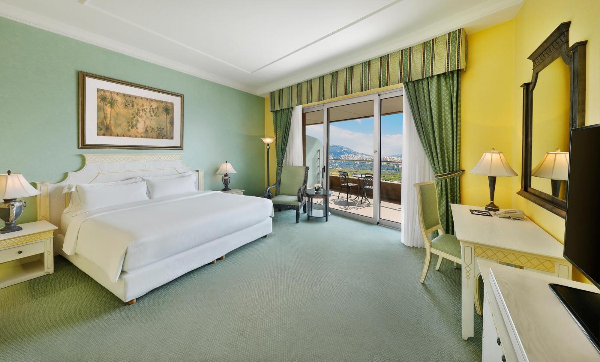 Hotel Al Habtoor Grand Beirut Esterno foto