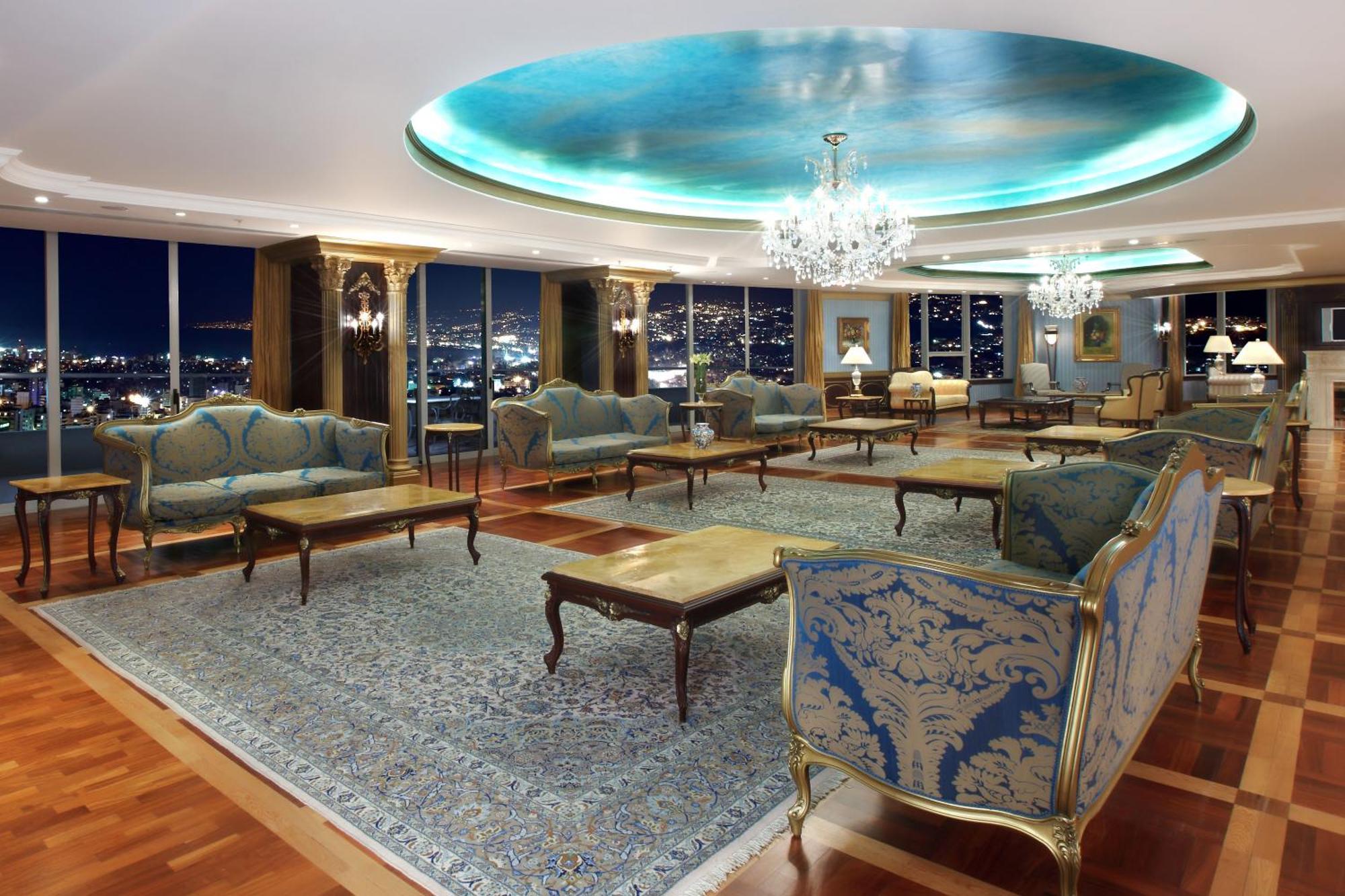 Hotel Al Habtoor Grand Beirut Esterno foto