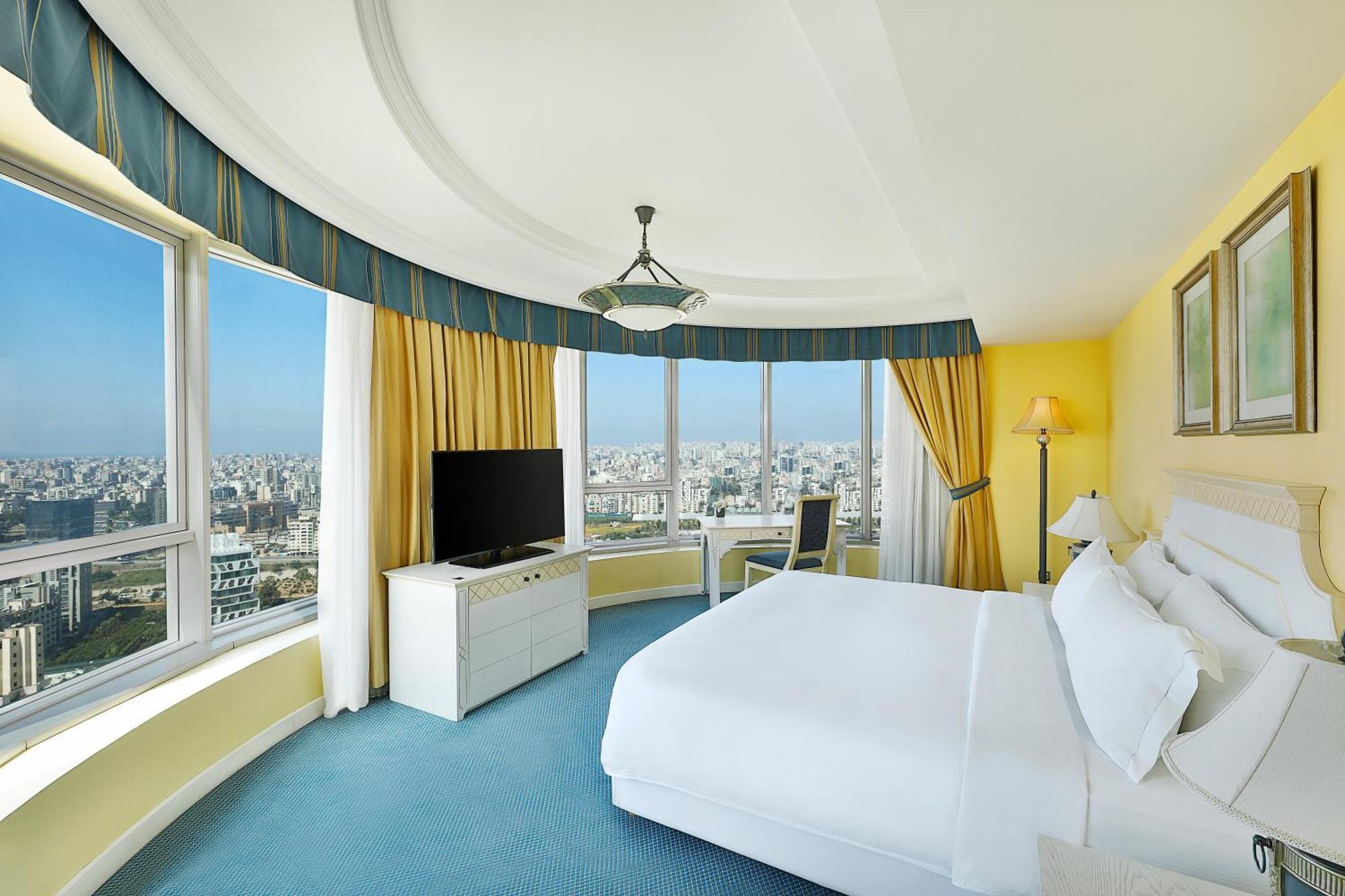 Hotel Al Habtoor Grand Beirut Esterno foto