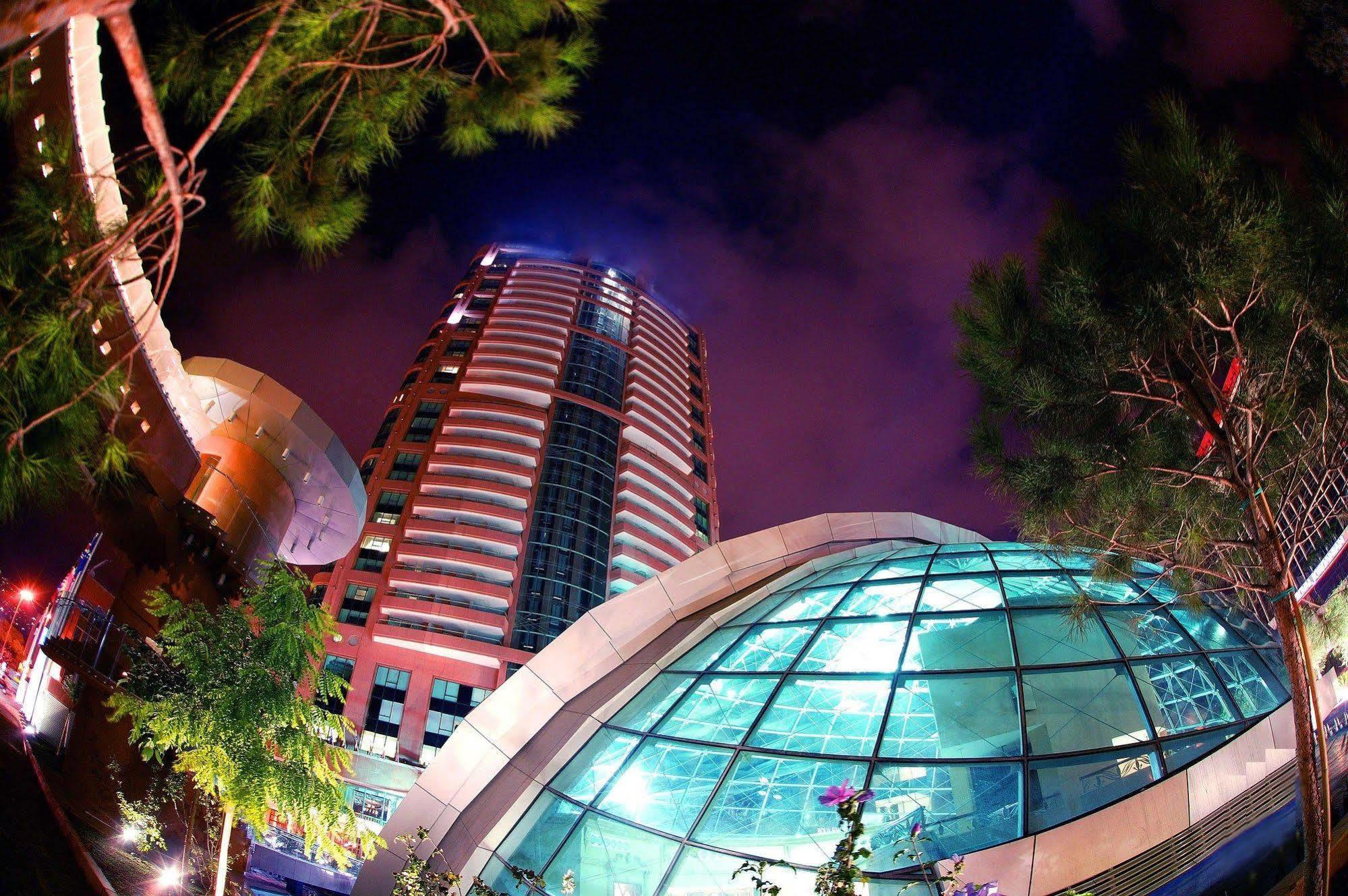Hotel Al Habtoor Grand Beirut Esterno foto